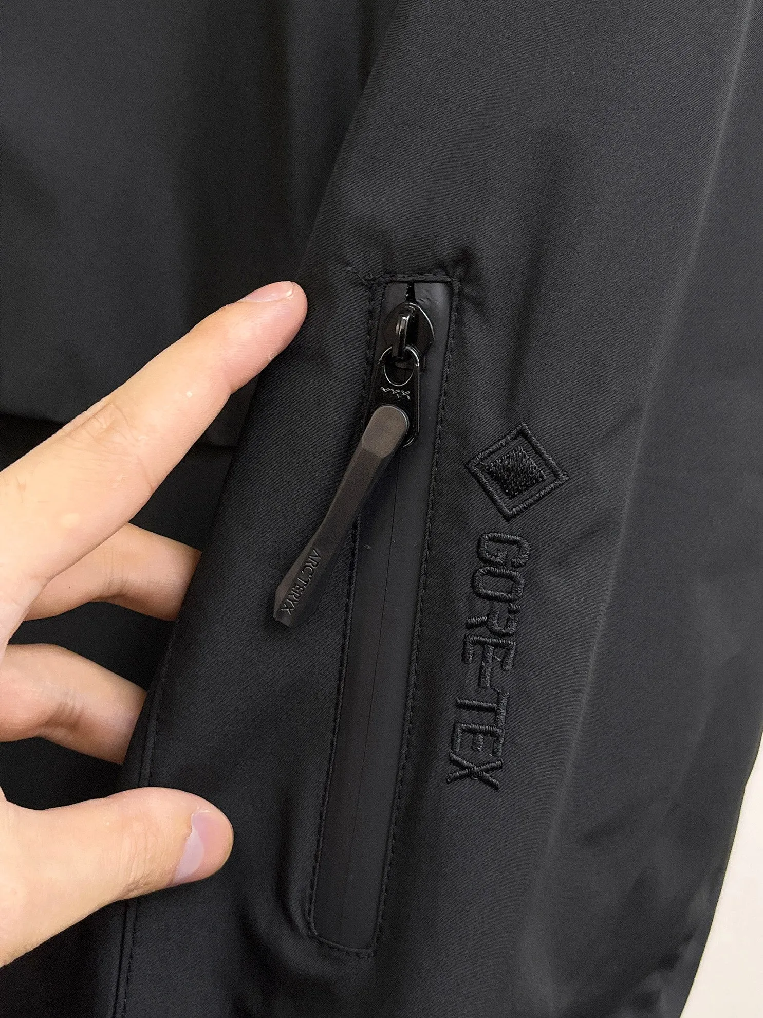 Same Style， ， 2026 New Arrival ， Original Premium Breathable ， ， ， Quality。 ， Sizes：M～3XL，